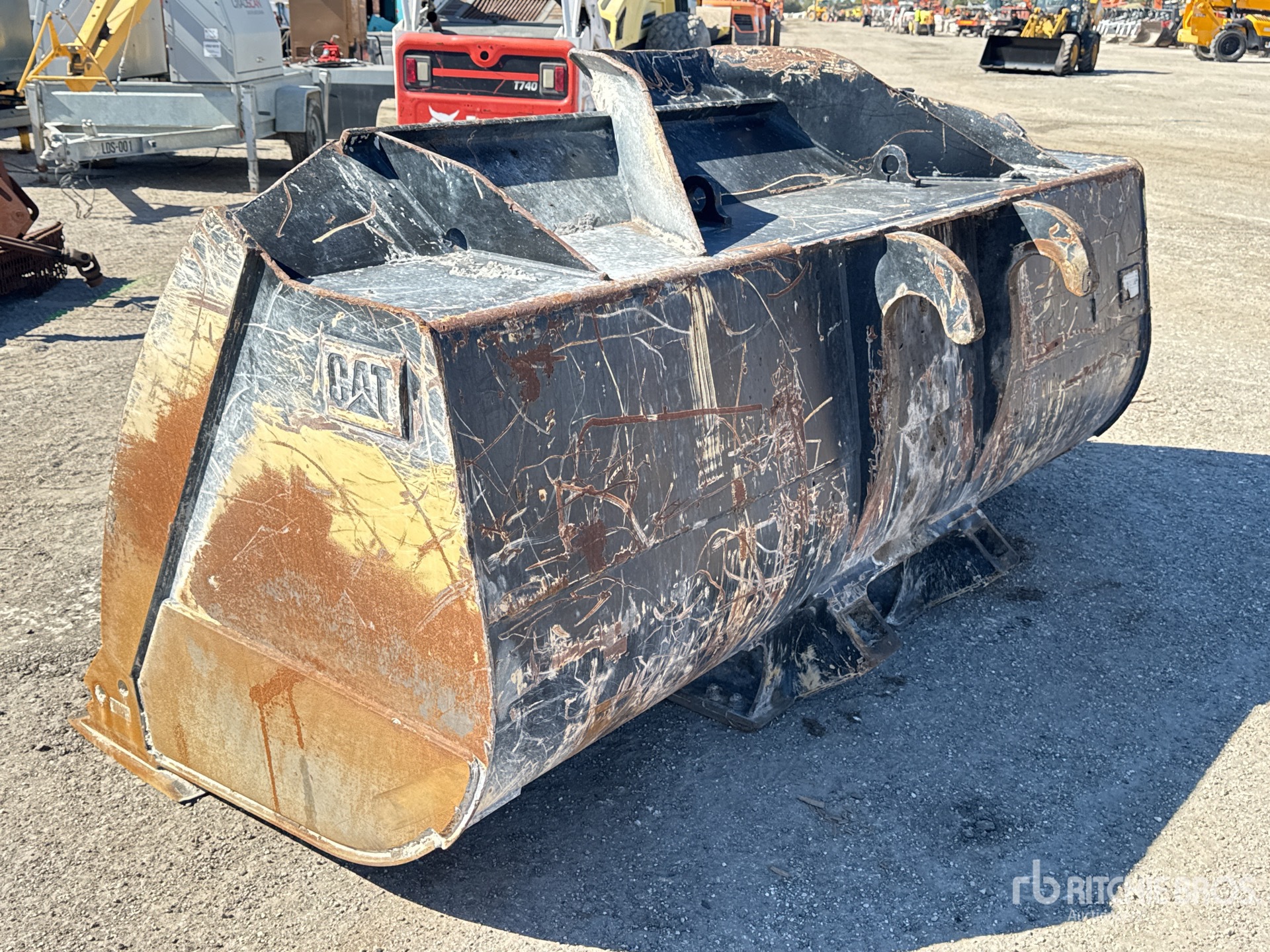 Aspect général with Image, coin arrière gauche