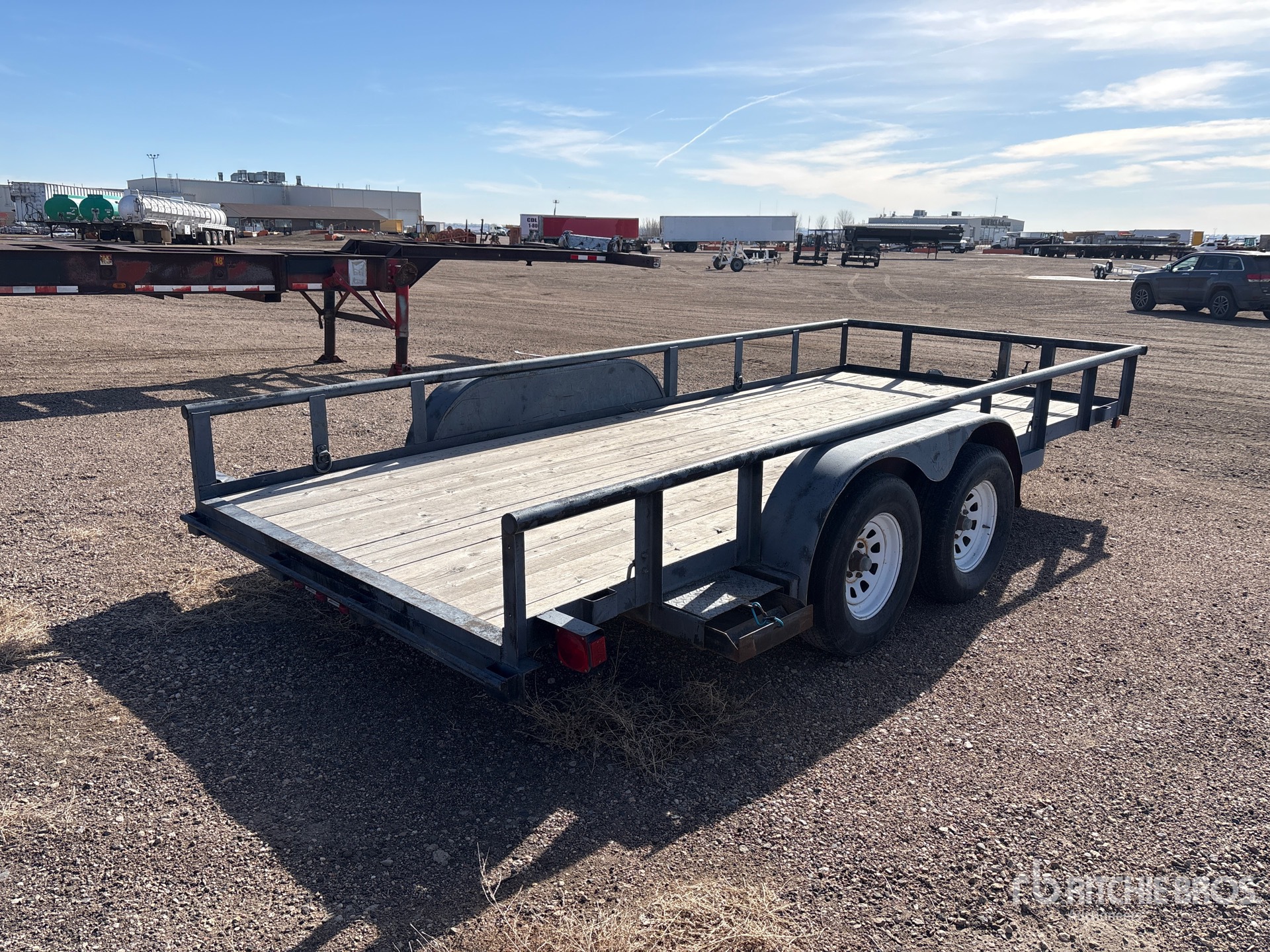 General Appearance with Bild, Ecke hinten rechts