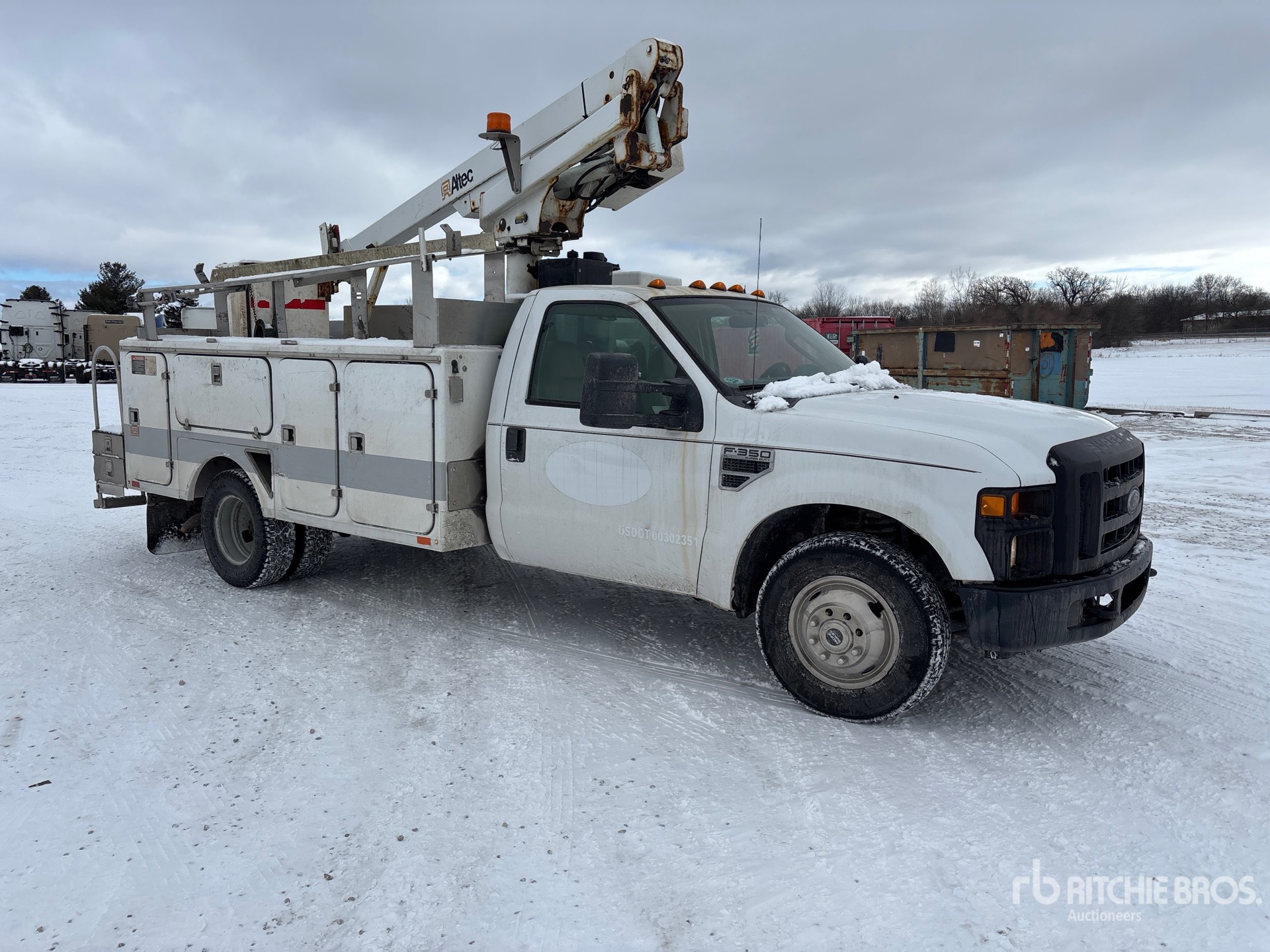 Aspect général with Image, coin avant droit