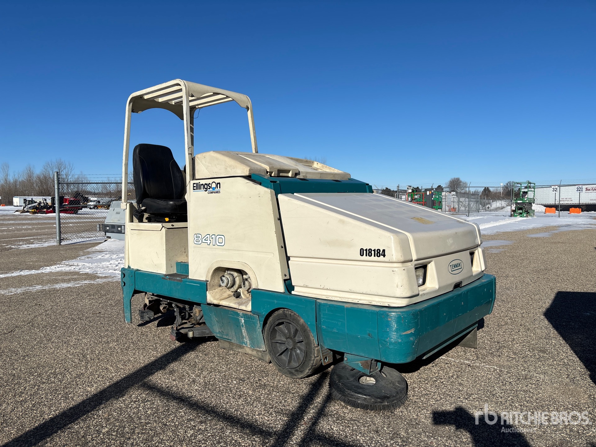 General Appearance with Picture, Right Front Corner