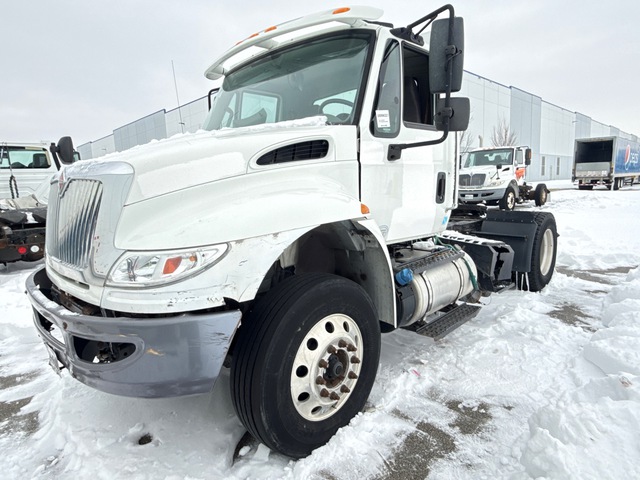2015 International 4400 4x2 S/A Day Cab Truck Tractor (Inoperable)