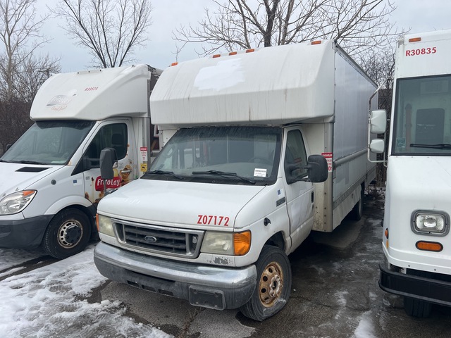 2007 Ford E-350 Cutaway Cargo Van