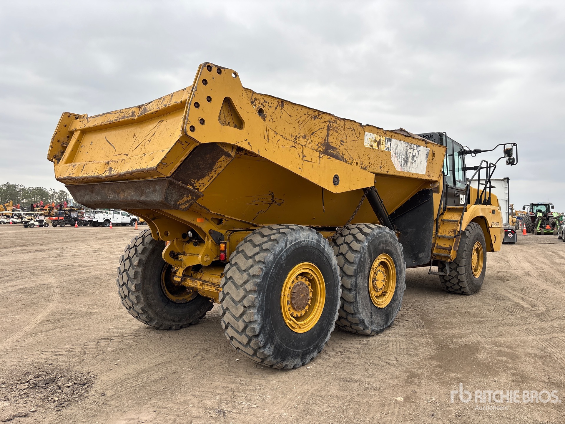 General Appearance with Imagen: esquina trasera derecha