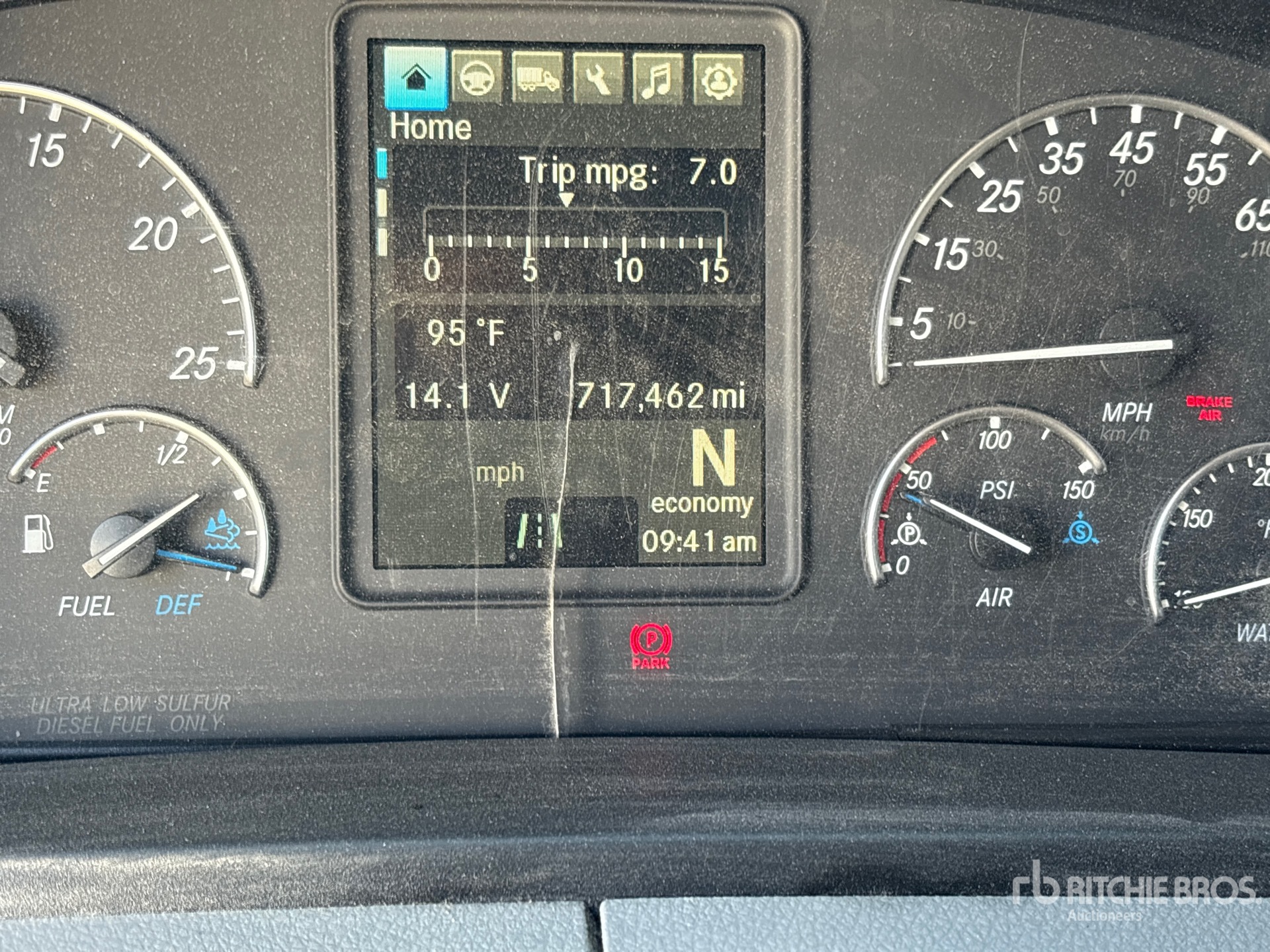 2020 Freightliner CASCADIA 126