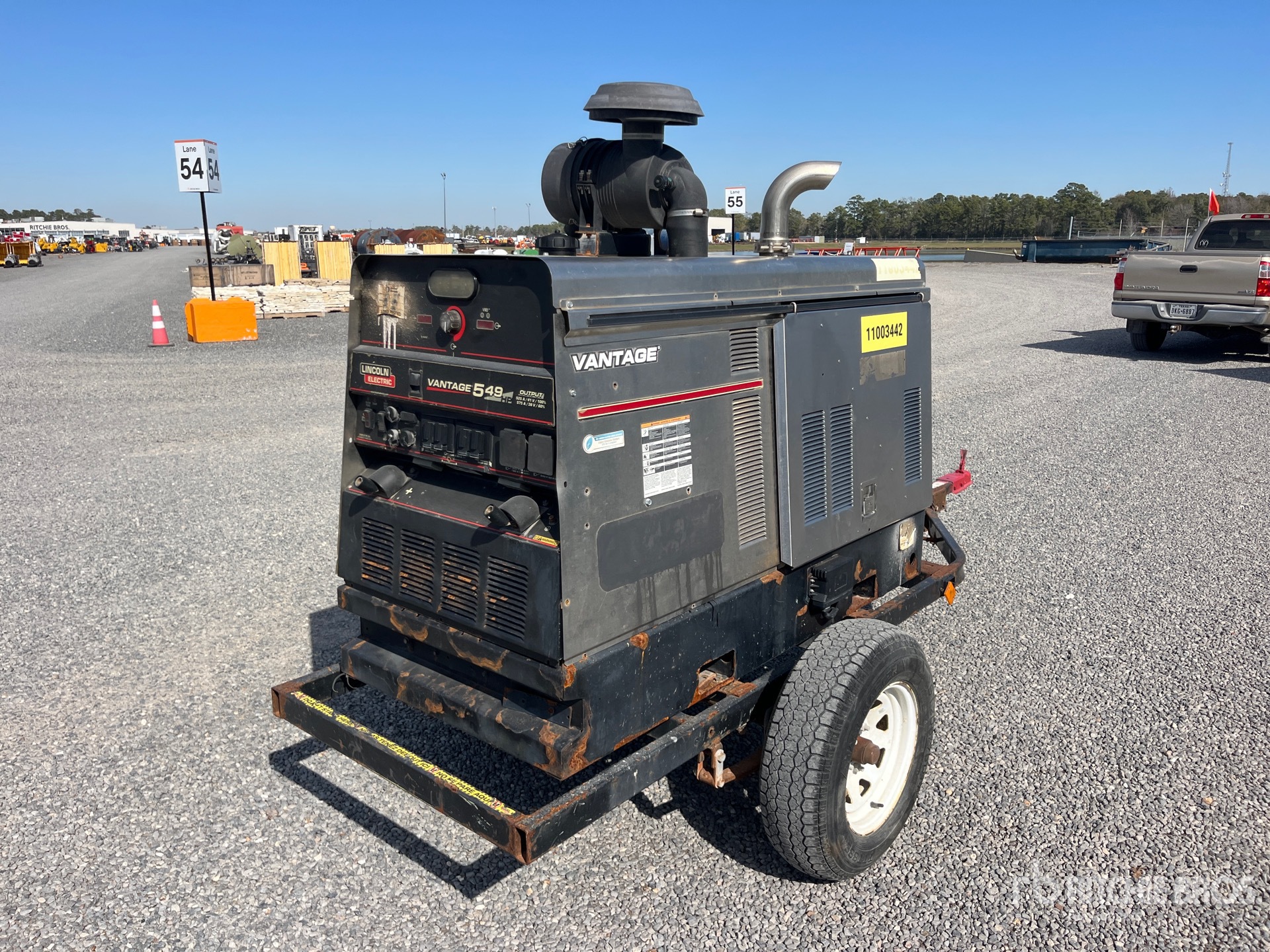 General Appearance with Picture, Right Rear Corner