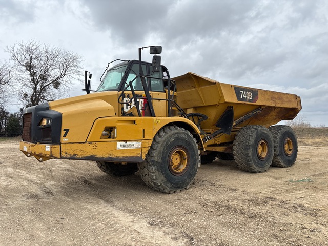 2013 (unverified) Cat 740B Articulated Dump Truck
