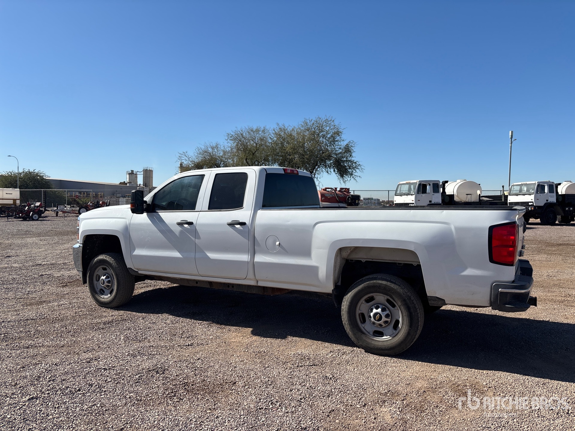 General Appearance with Imagen: esquina trasera izquierda