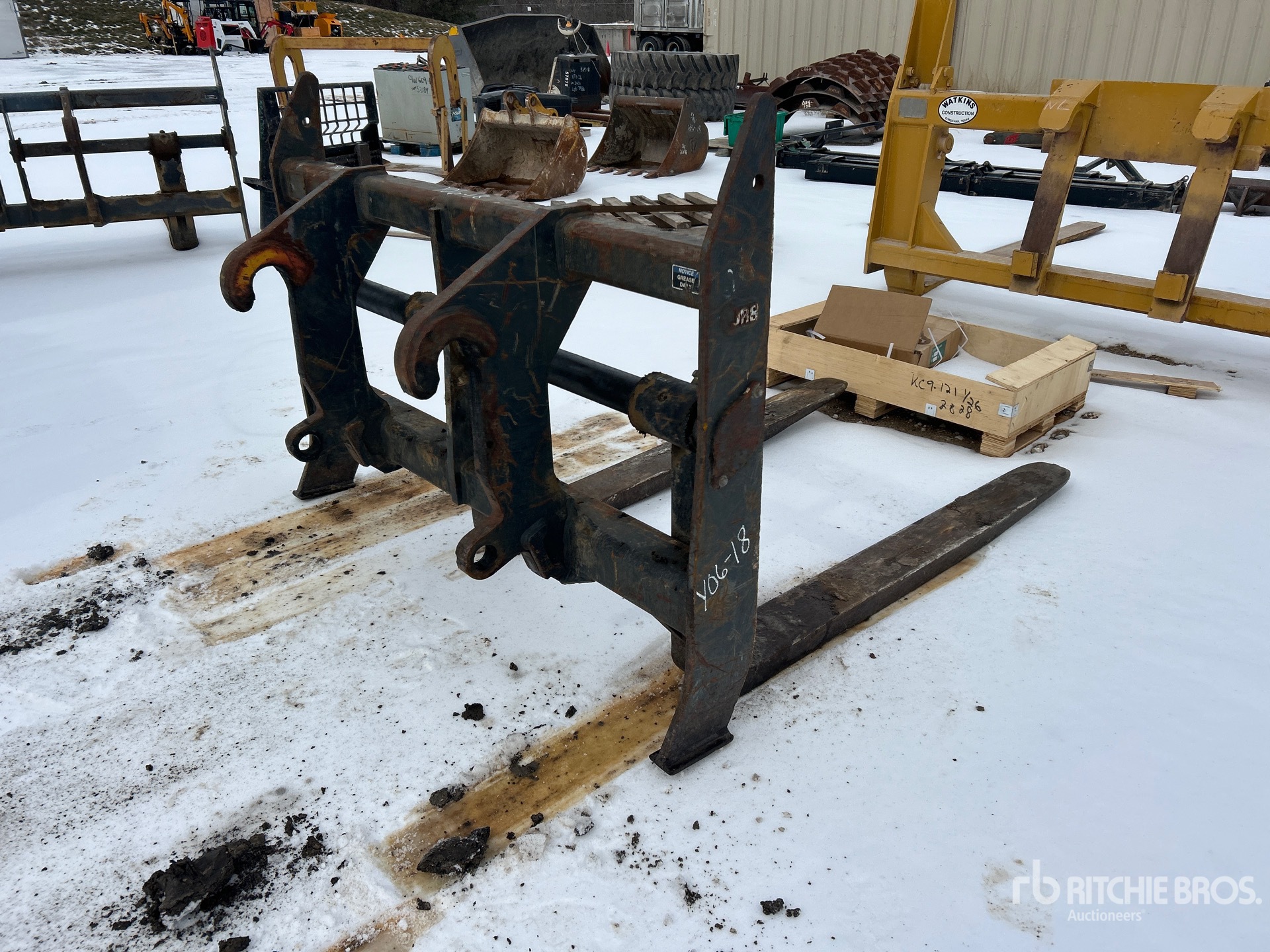 General Appearance with Bild, Ecke hinten rechts