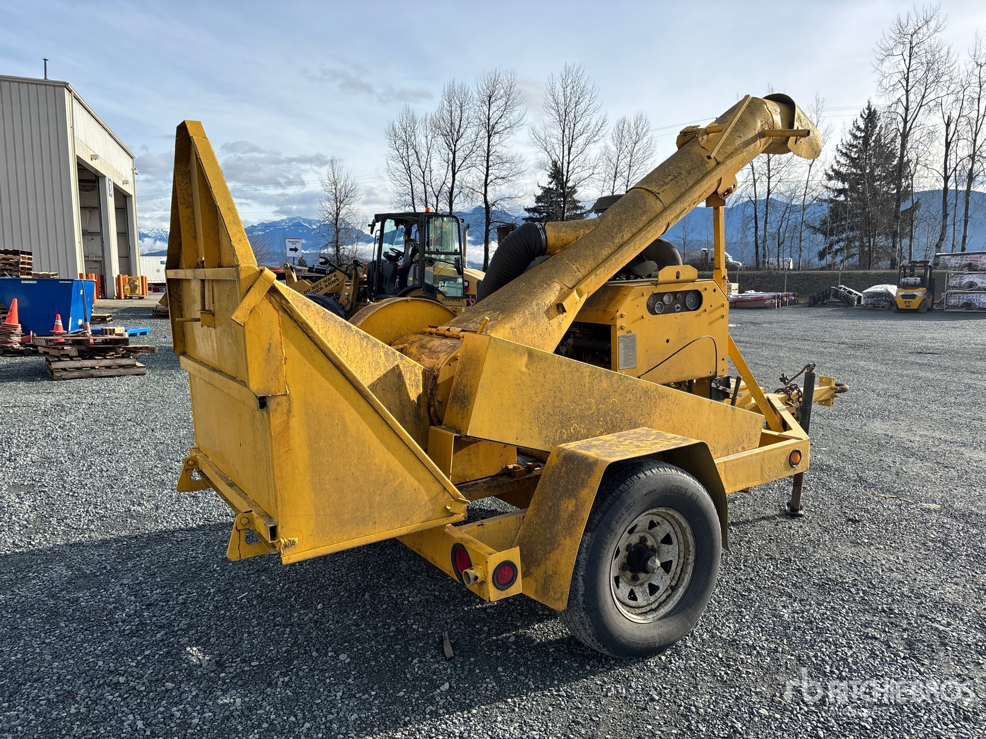 General Appearance with Bild, Ecke hinten rechts