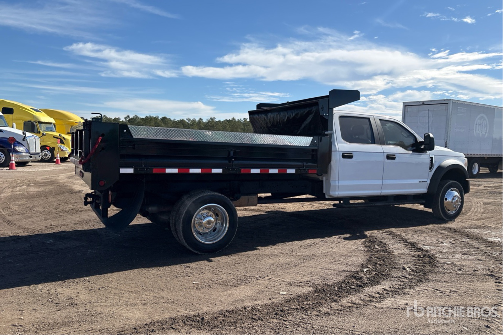 General Appearance with Imagen: esquina trasera derecha