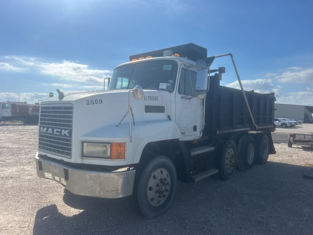1998 Mack CH613 8x4 Tri/A Dump Truck