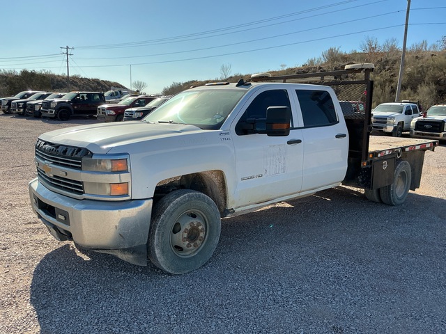 2016 Chevrolet Silverado 3500HD 4x2 Crew Cab Flatbed Truck