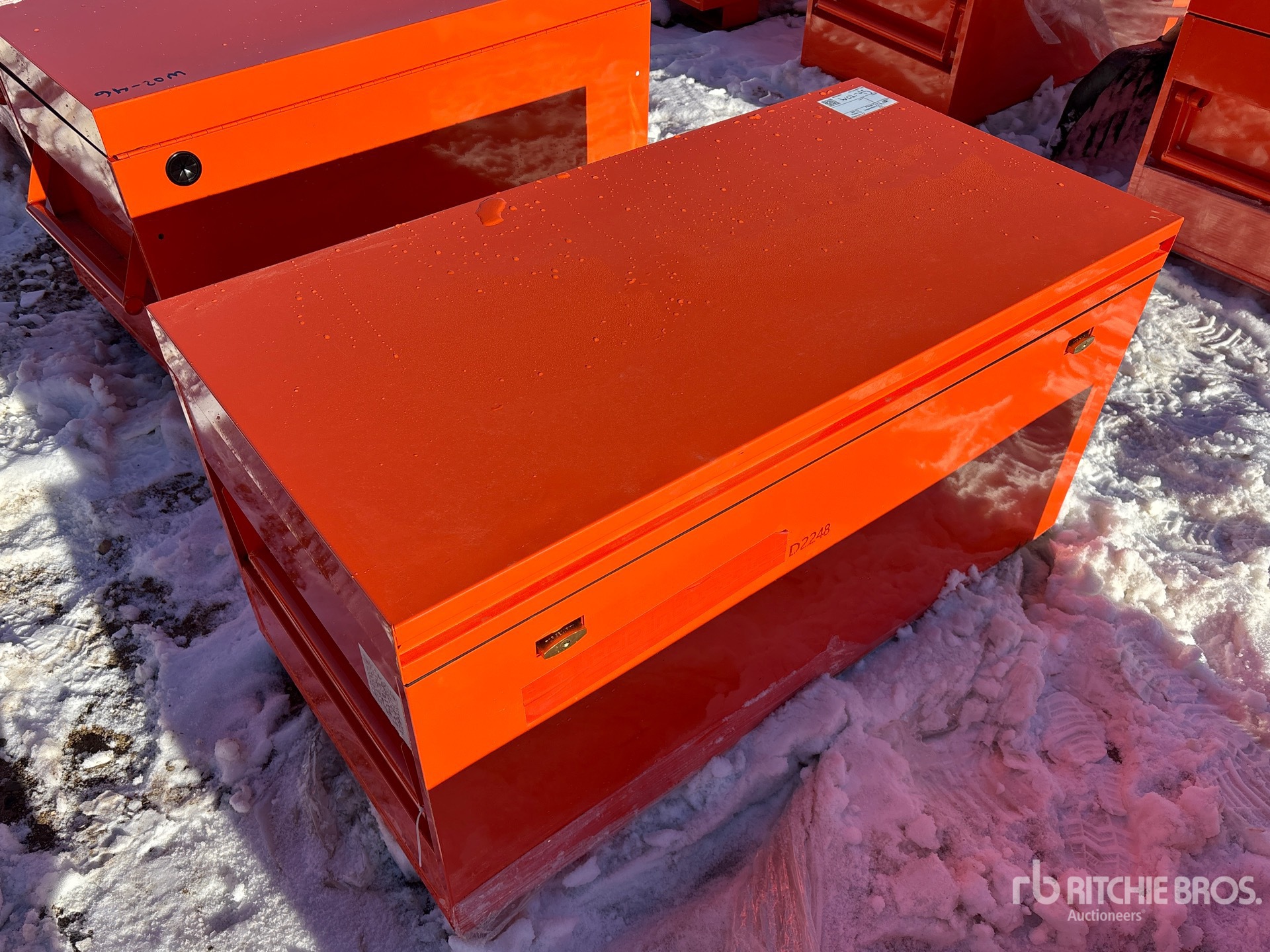 General Appearance with Picture, Right Front Corner