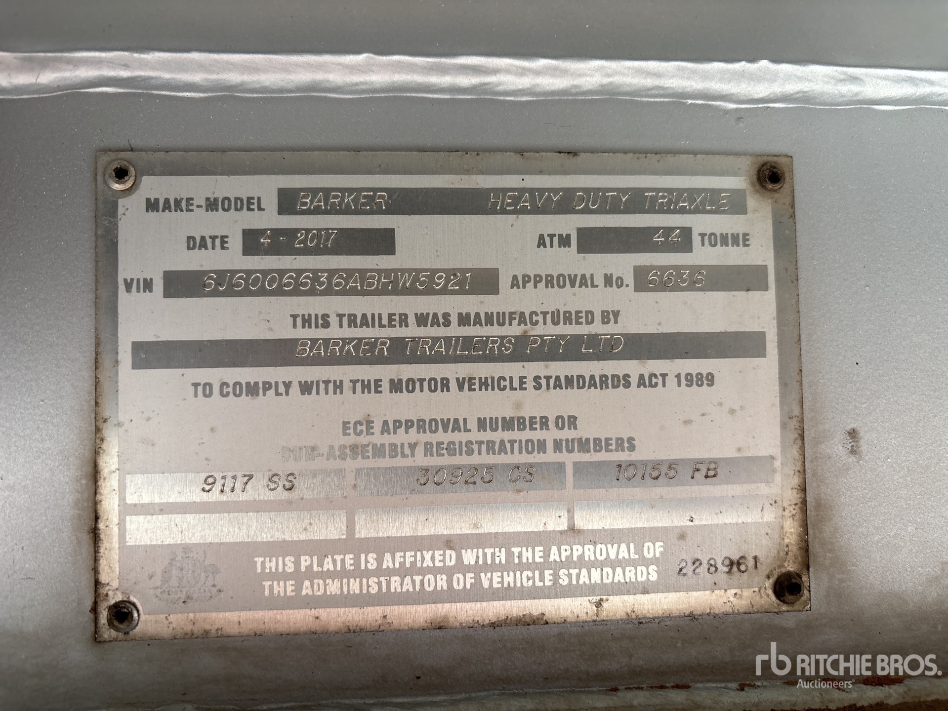 General Appearance with Serial Number / VIN