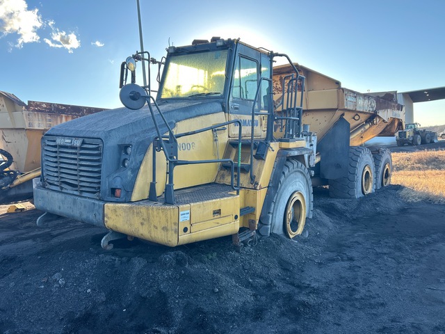 2015 Komatsu HM400-5 Articulated Dump Truck (Inoperable)