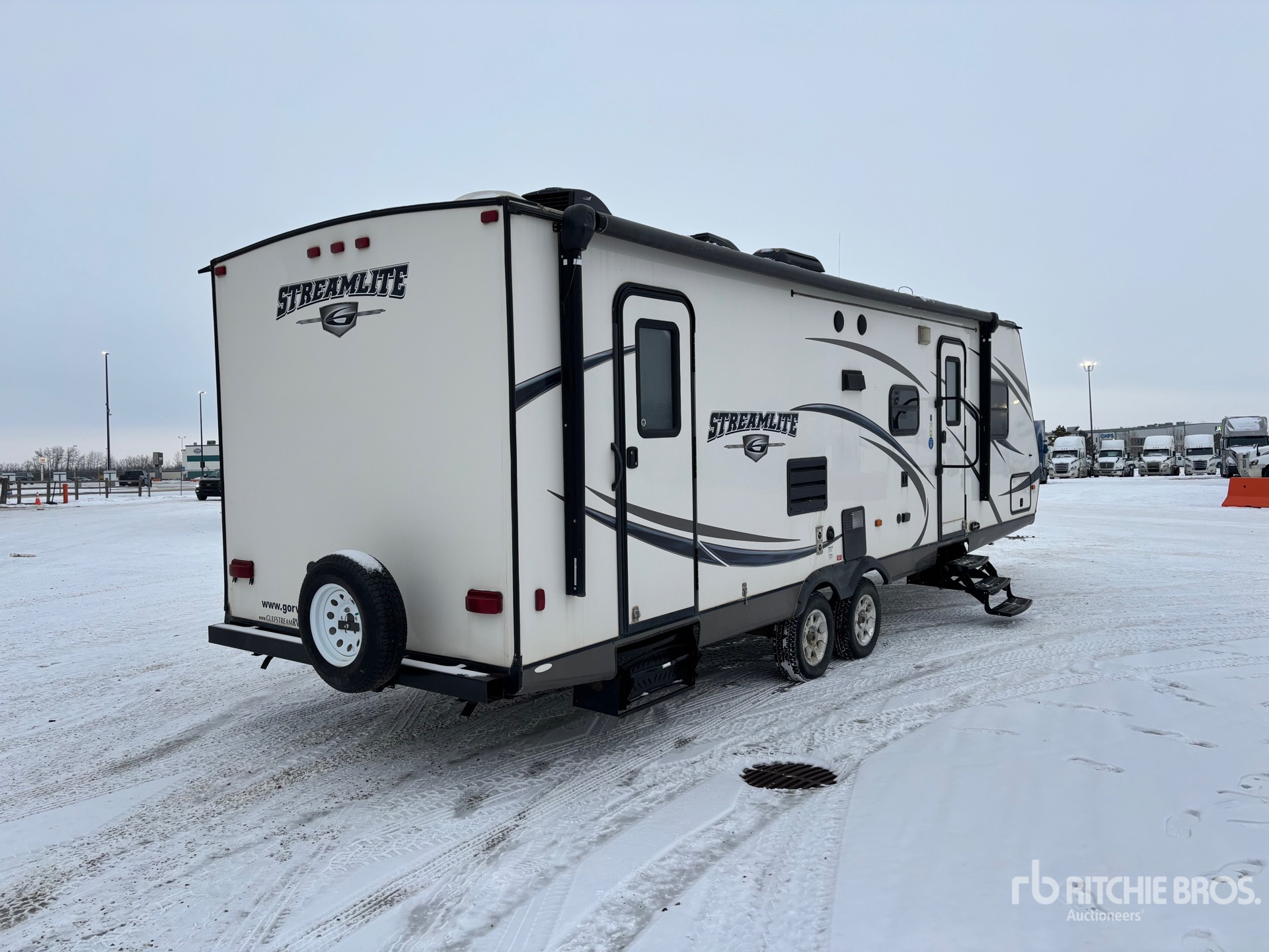 Aspect général with Image, coin arrière droit