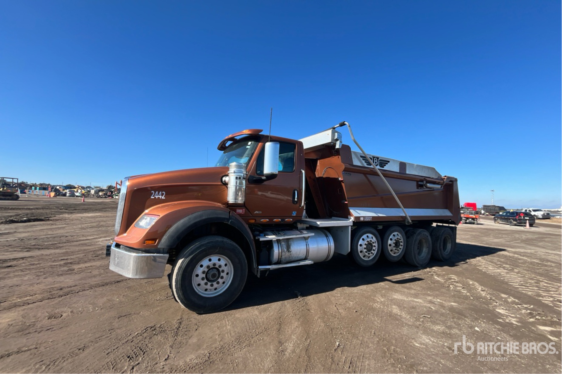 General Appearance with Picture, Left Front Corner