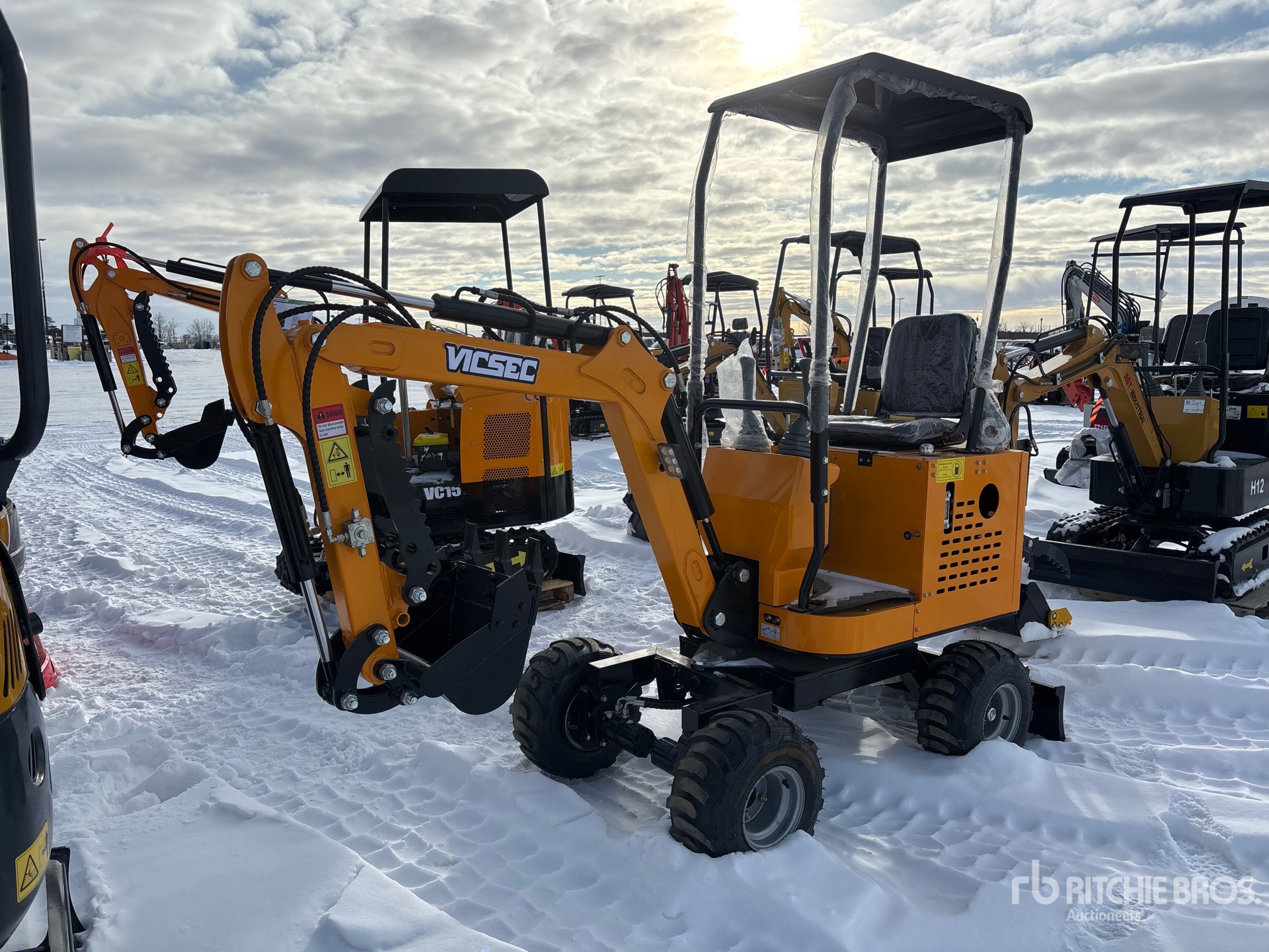 General Appearance with Picture, Left Front Corner