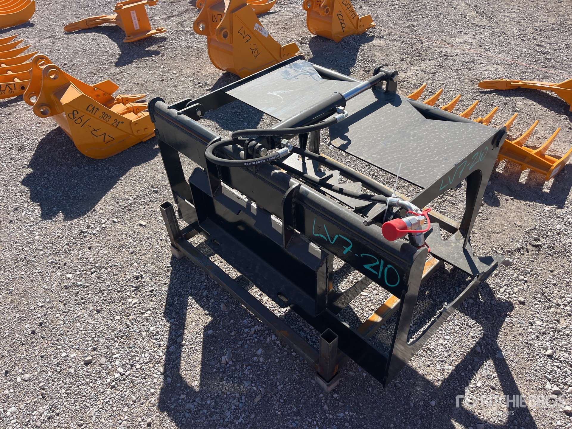 Aspect général with Image, coin arrière droit