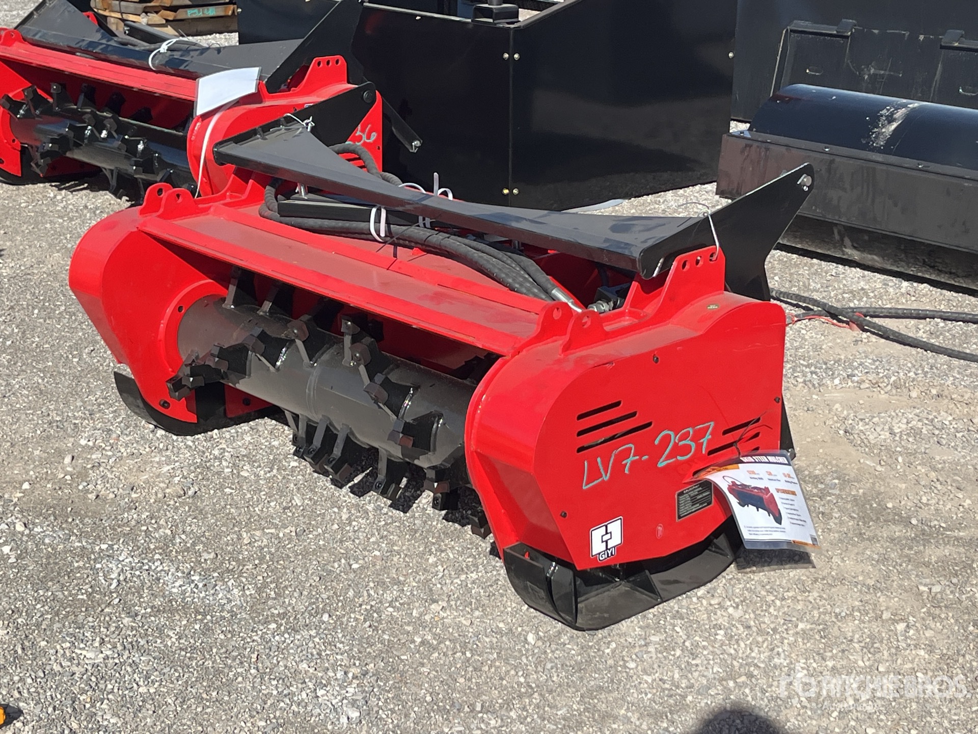 General Appearance with Picture, Left Front Corner