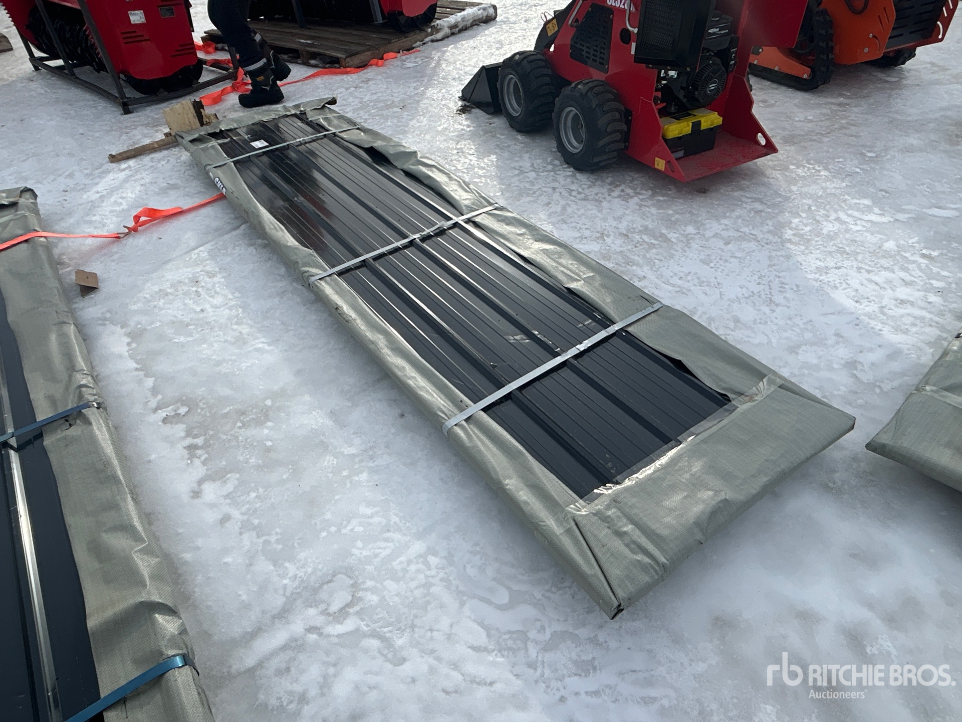 General Appearance with Foto, angolo anteriore sinistro