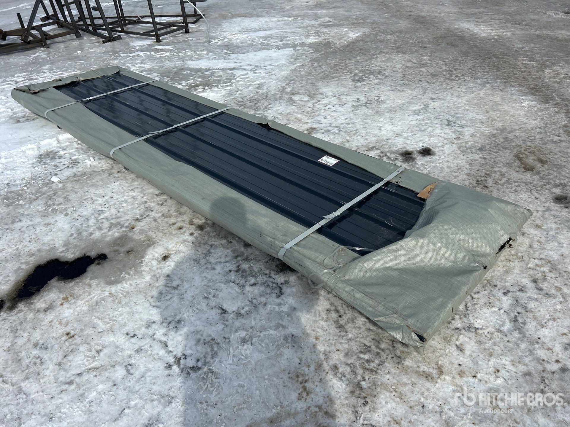 General Appearance with Foto, angolo anteriore sinistro