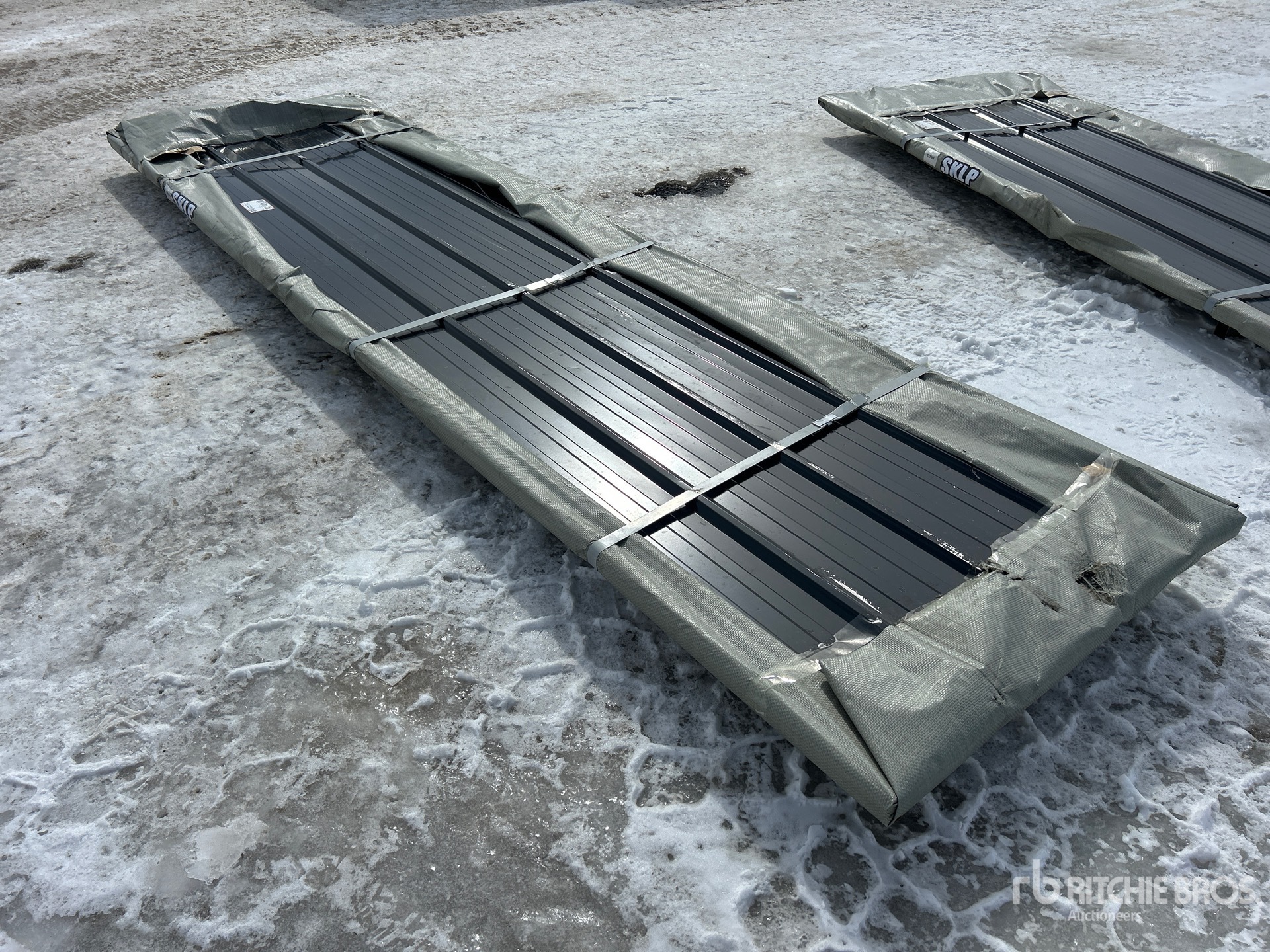 General Appearance with Foto, angolo anteriore sinistro