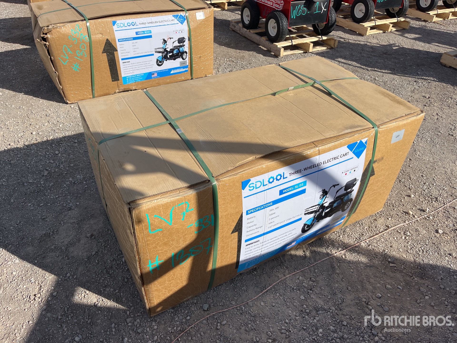 General Appearance with Picture, Left Rear Corner