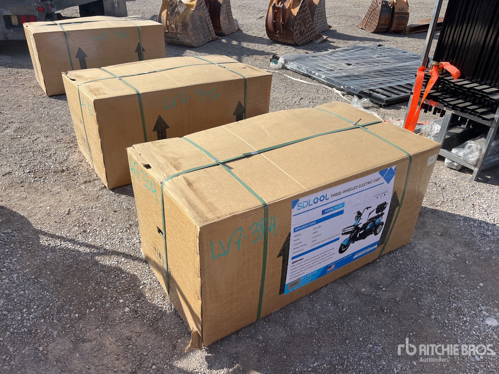 General Appearance with Picture, Right Front Corner