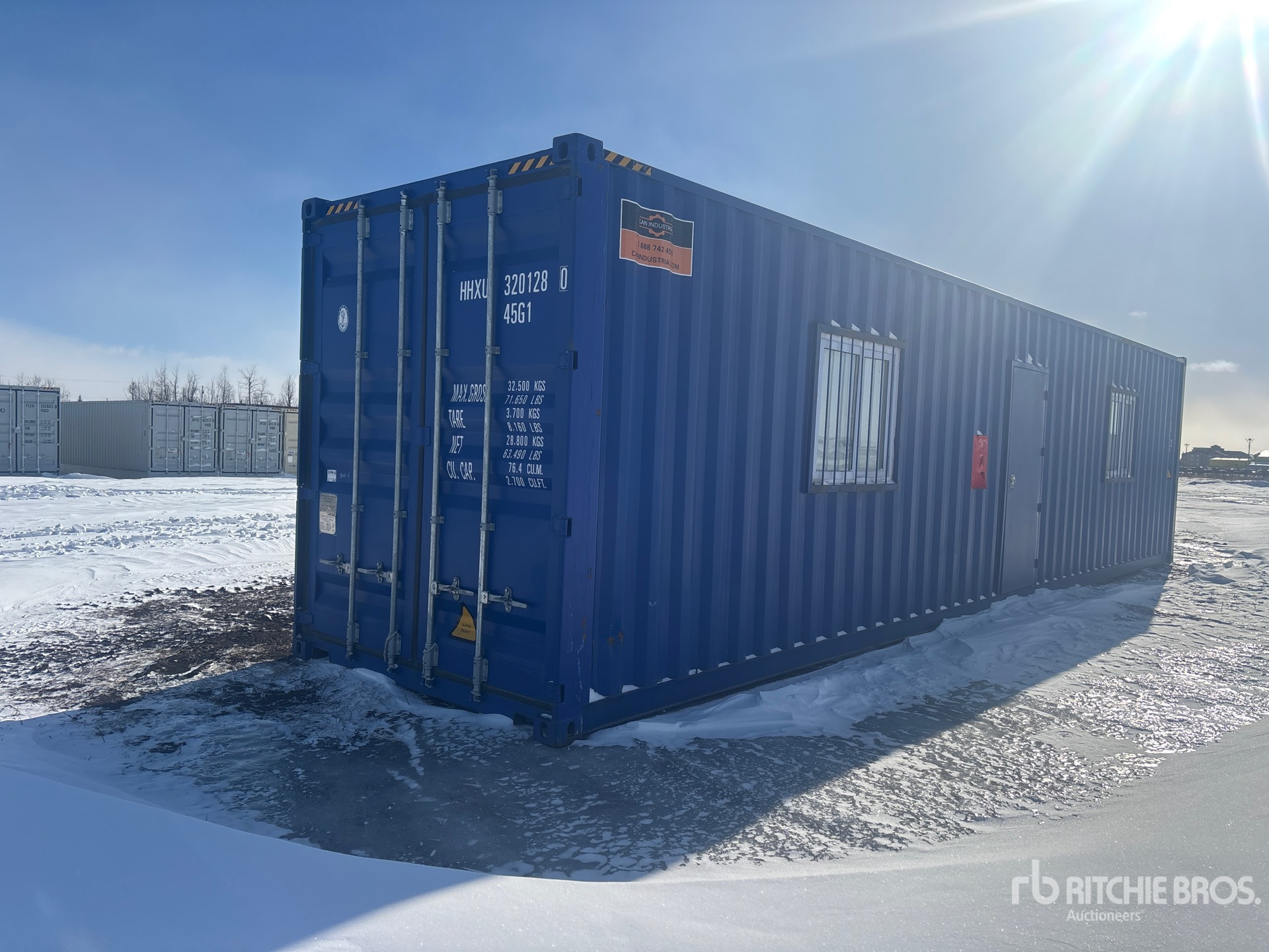 General Appearance with Bild, Ecke vorne links