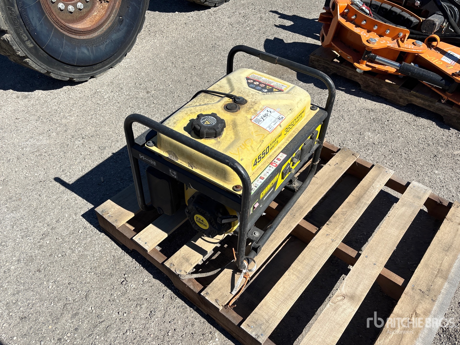 General Appearance with Picture, Right Front Corner