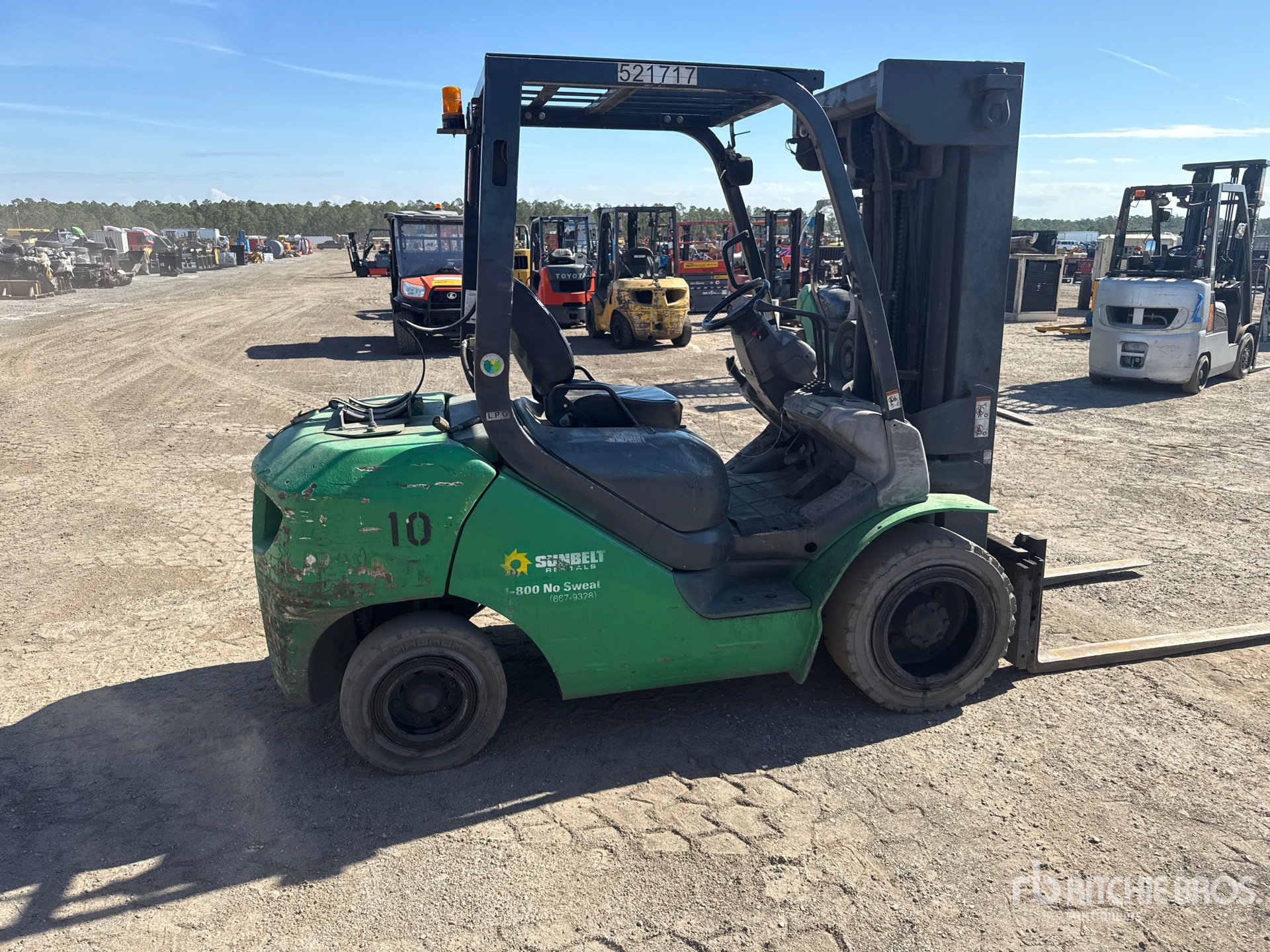 Aspect général with Image, coin arrière droit