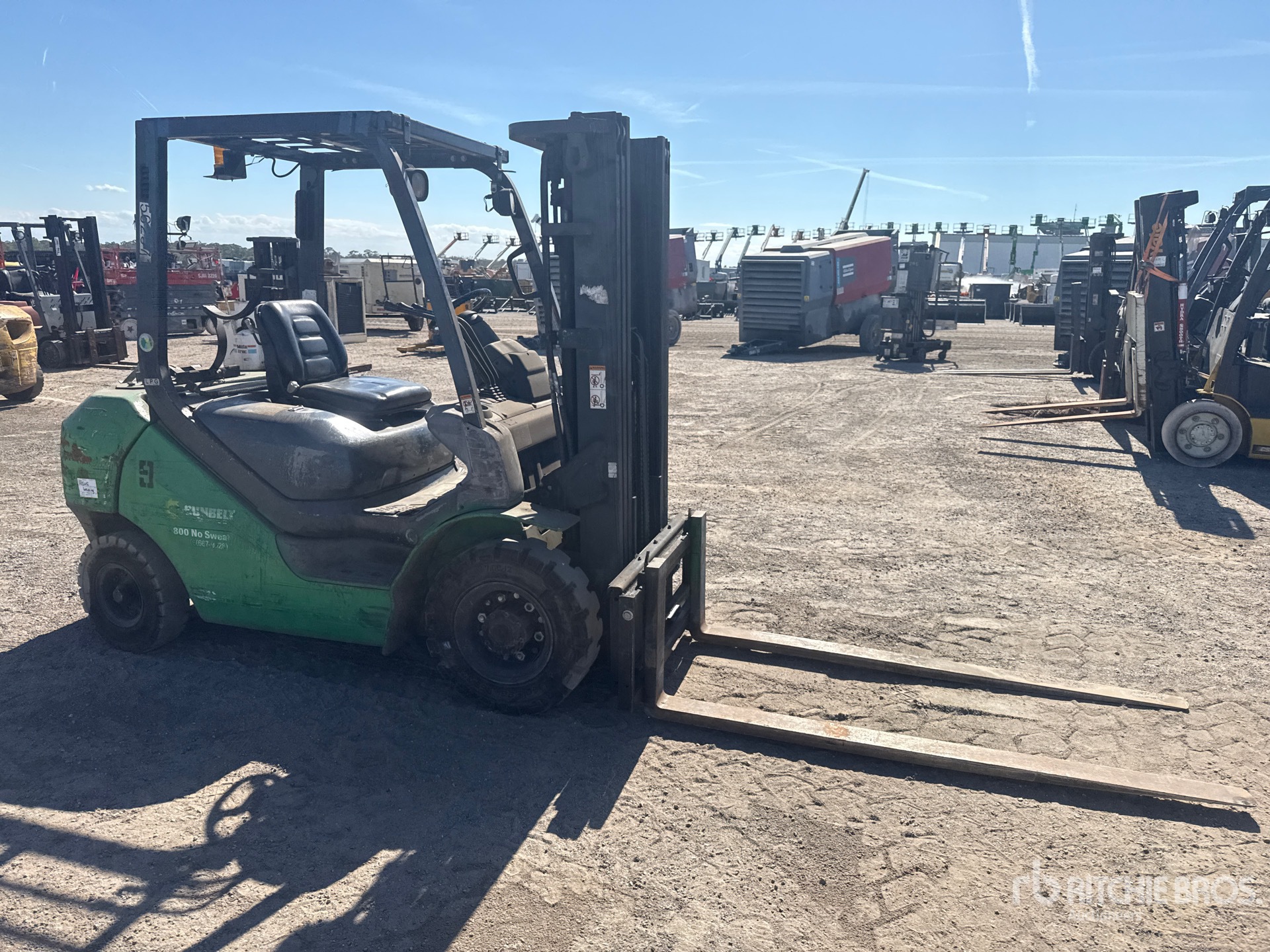 General Appearance with Imagen: esquina delantera derecha