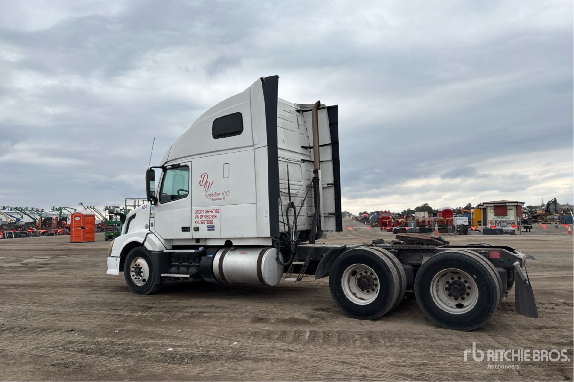 General Appearance with Picture, Left Rear Corner