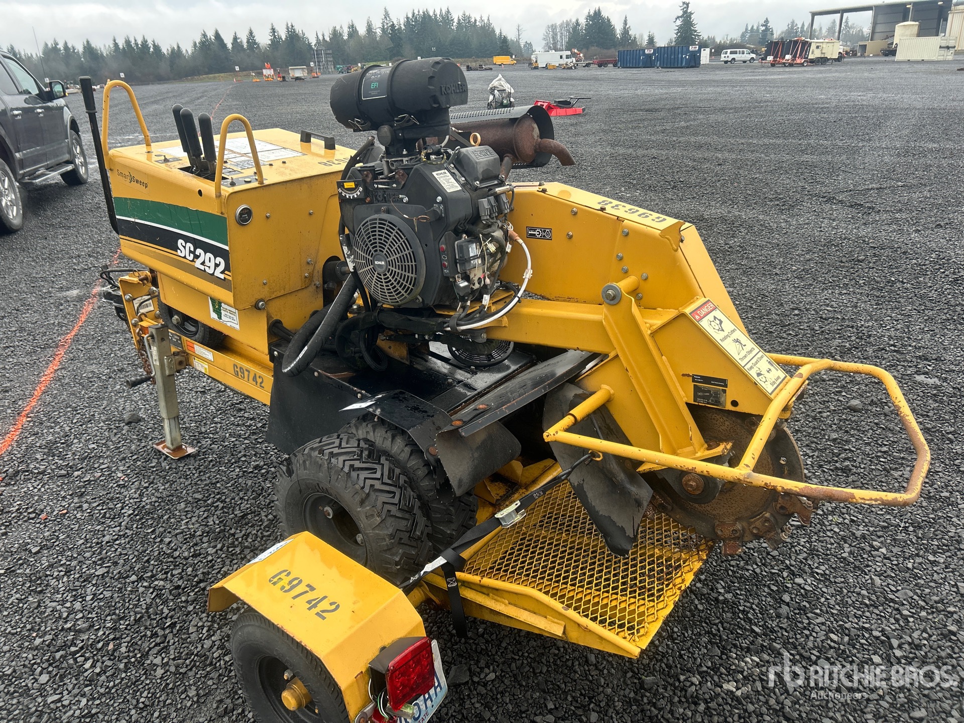 General Appearance with Picture, Left Rear Corner