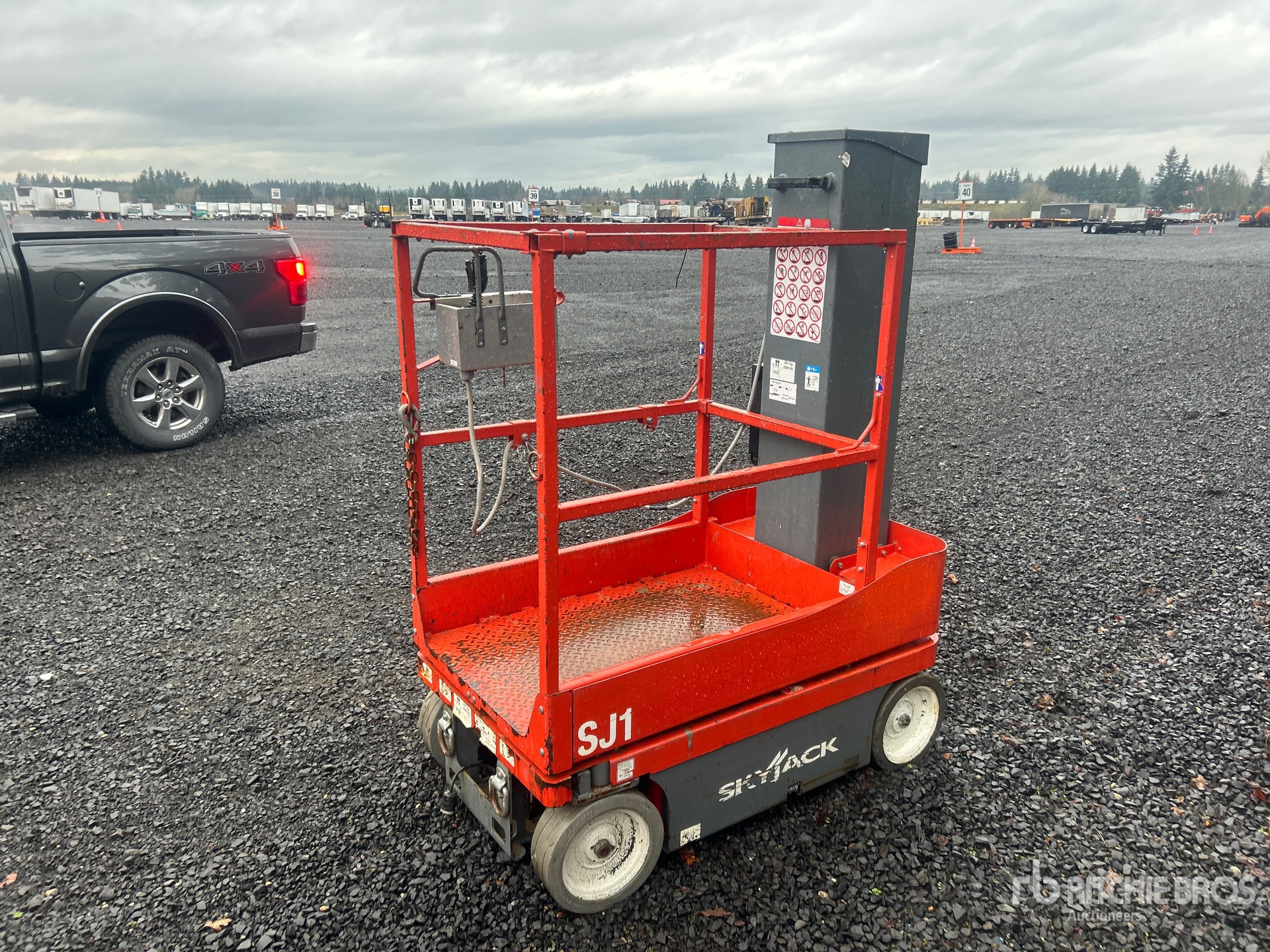 General Appearance with Imagen: esquina trasera derecha