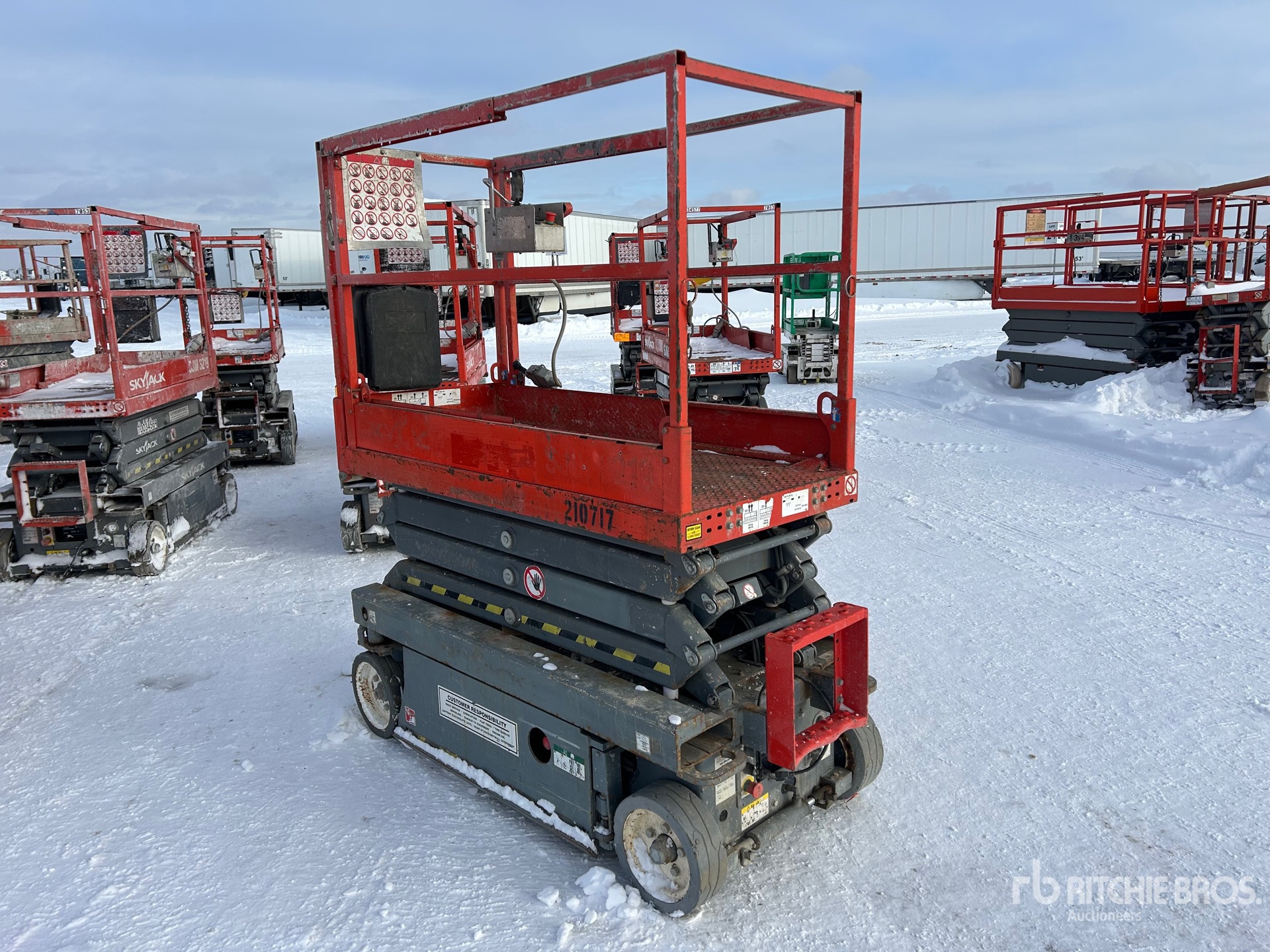 General Appearance with Picture, Right Front Corner