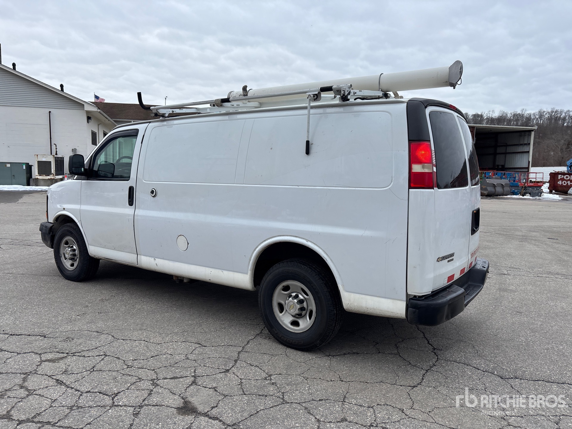 General Appearance with Picture, Left Rear Corner