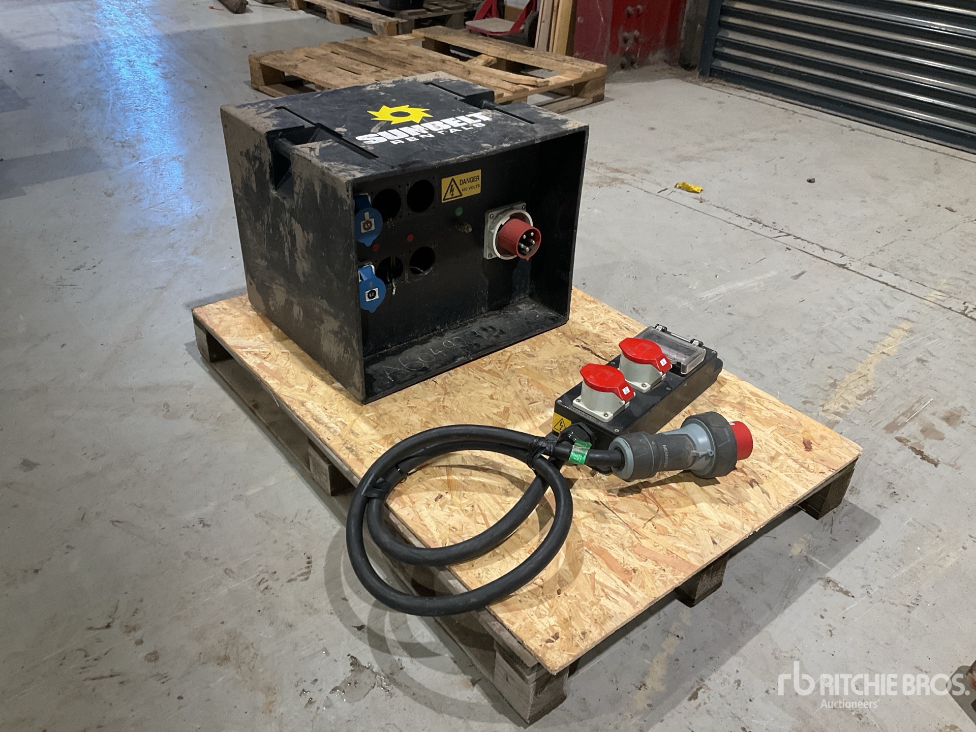 General Appearance with Bild, Ecke vorne rechts