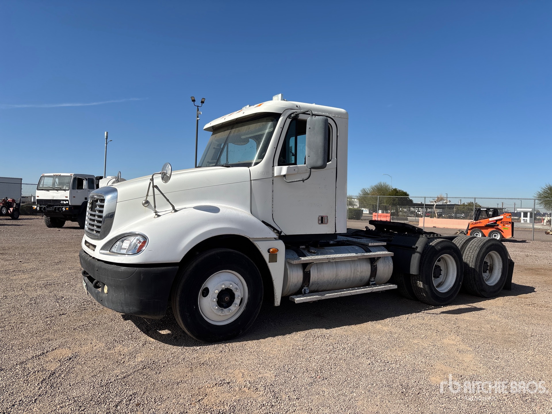 Aspect général with Image, coin avant gauche