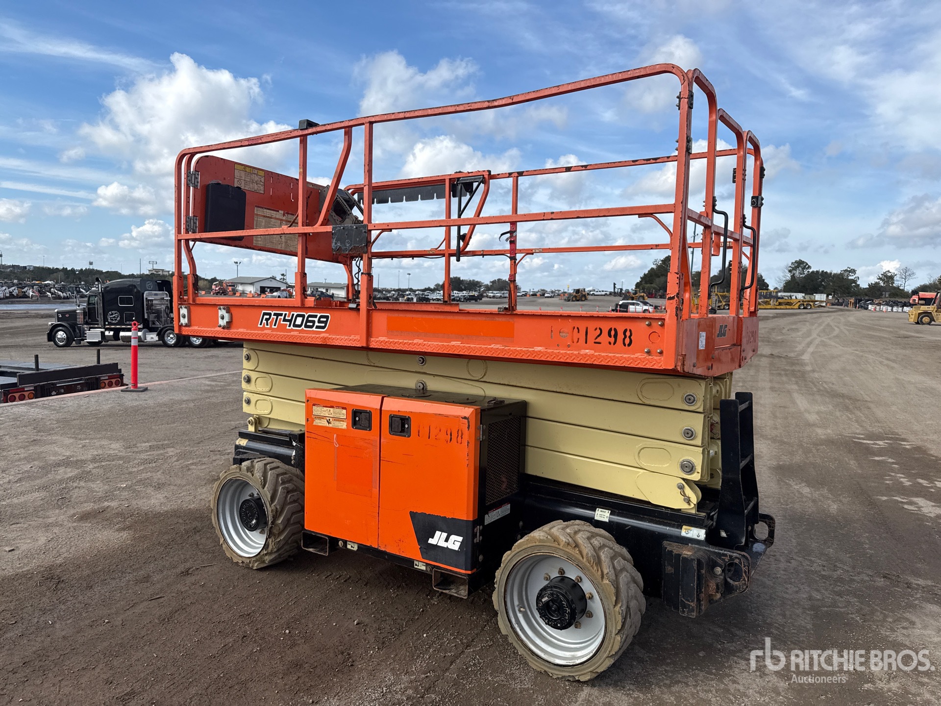 General Appearance with Picture, Left Rear Corner