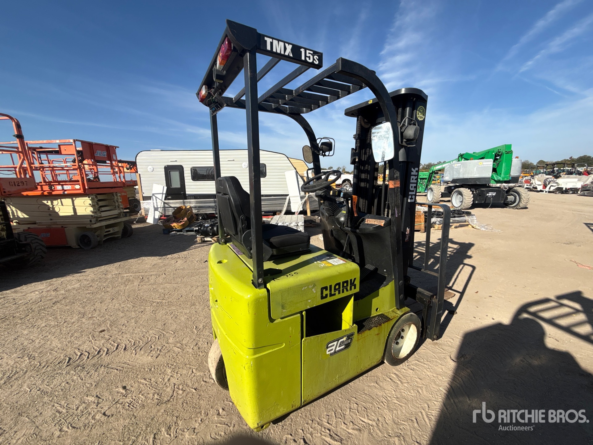 General Appearance with Bild, Ecke hinten rechts