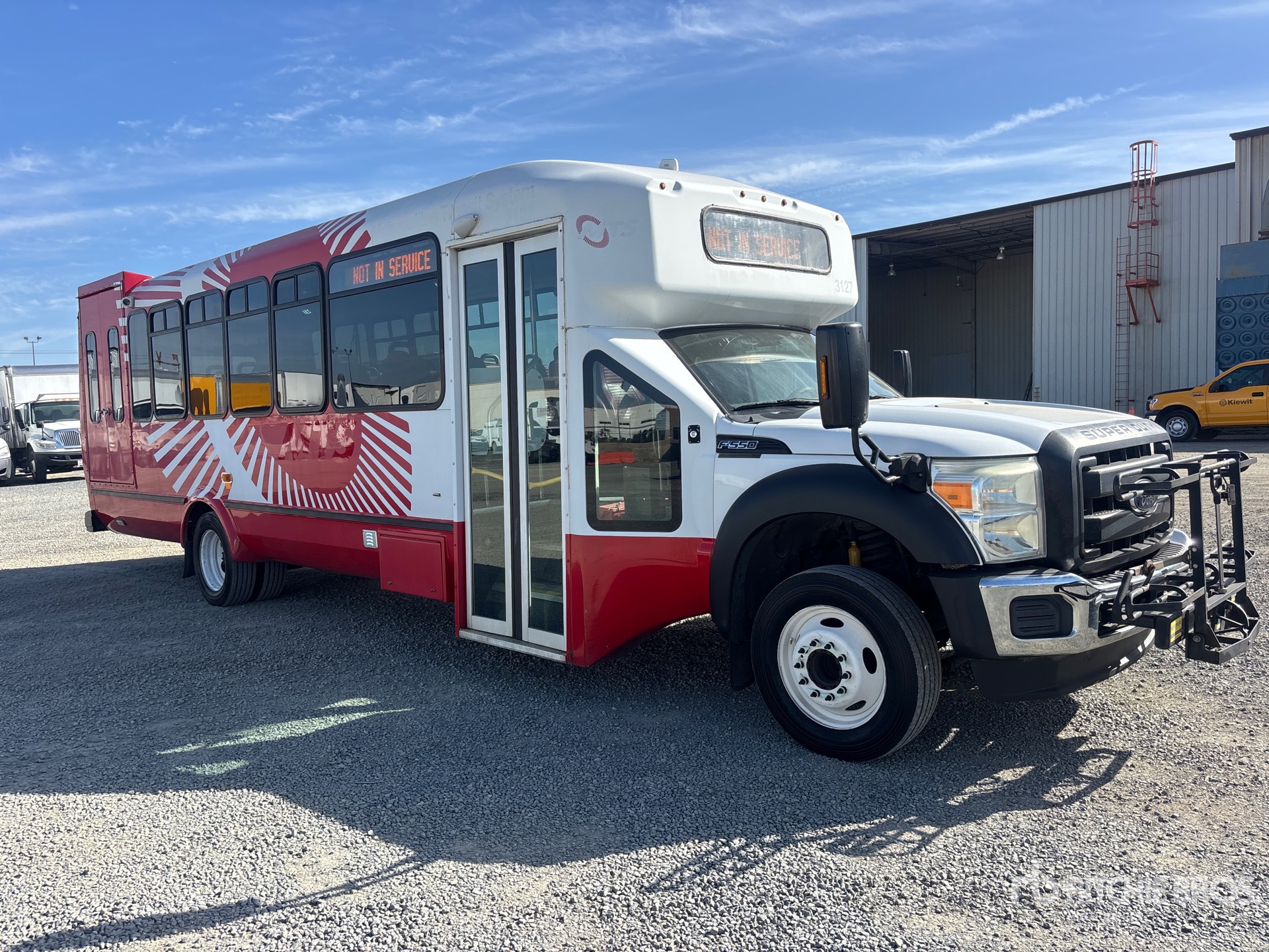 General Appearance with Image, coin avant droit