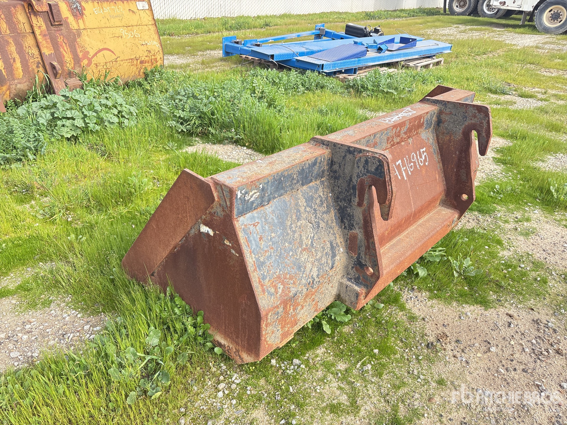 General Appearance with Imagen: esquina trasera izquierda