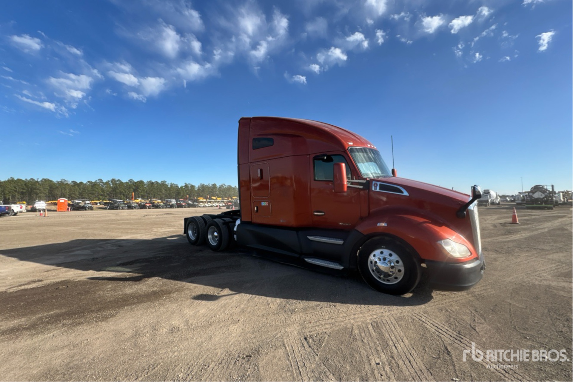 Aspect général with Image, coin avant droit