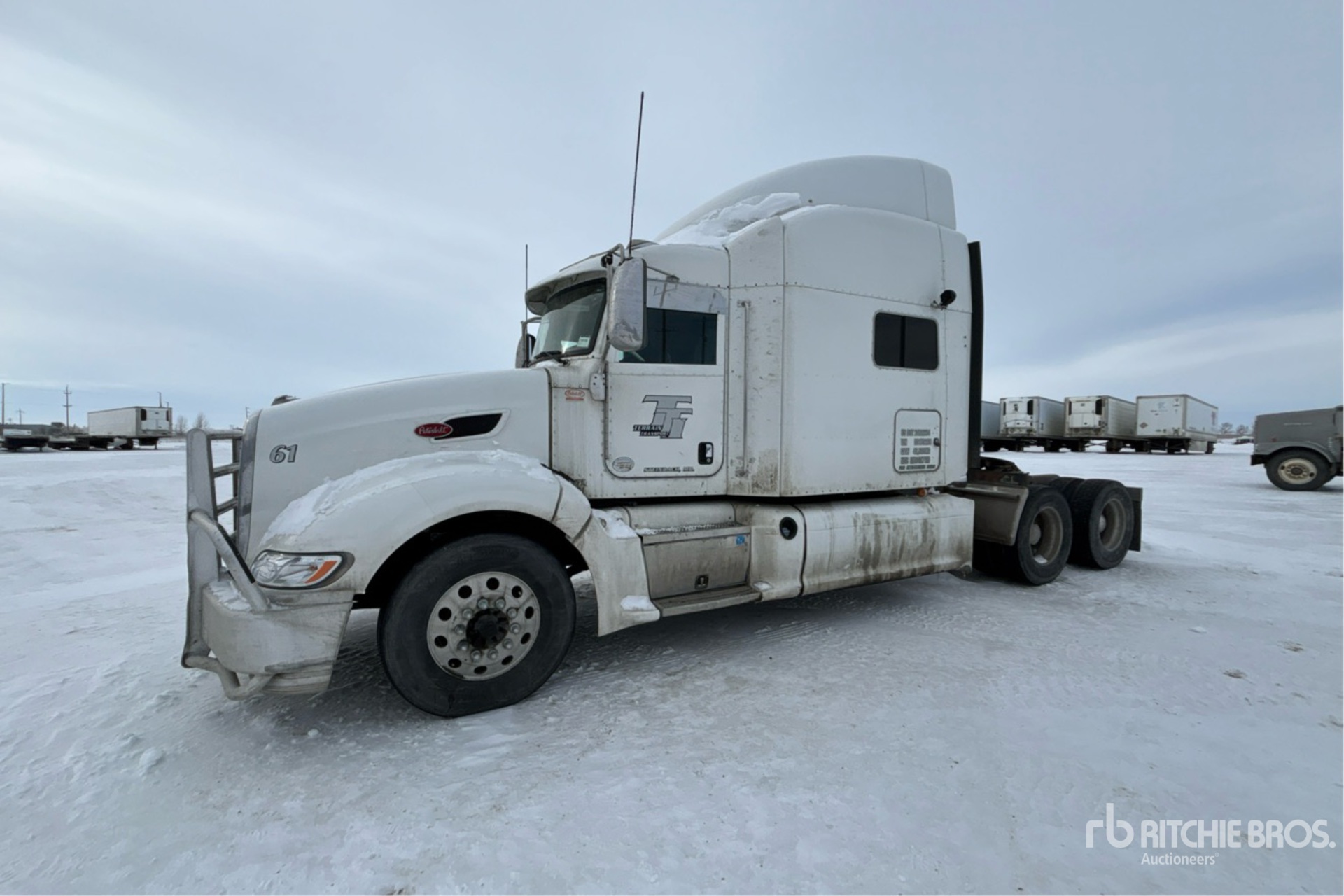 General Appearance with Picture, Left Front Corner