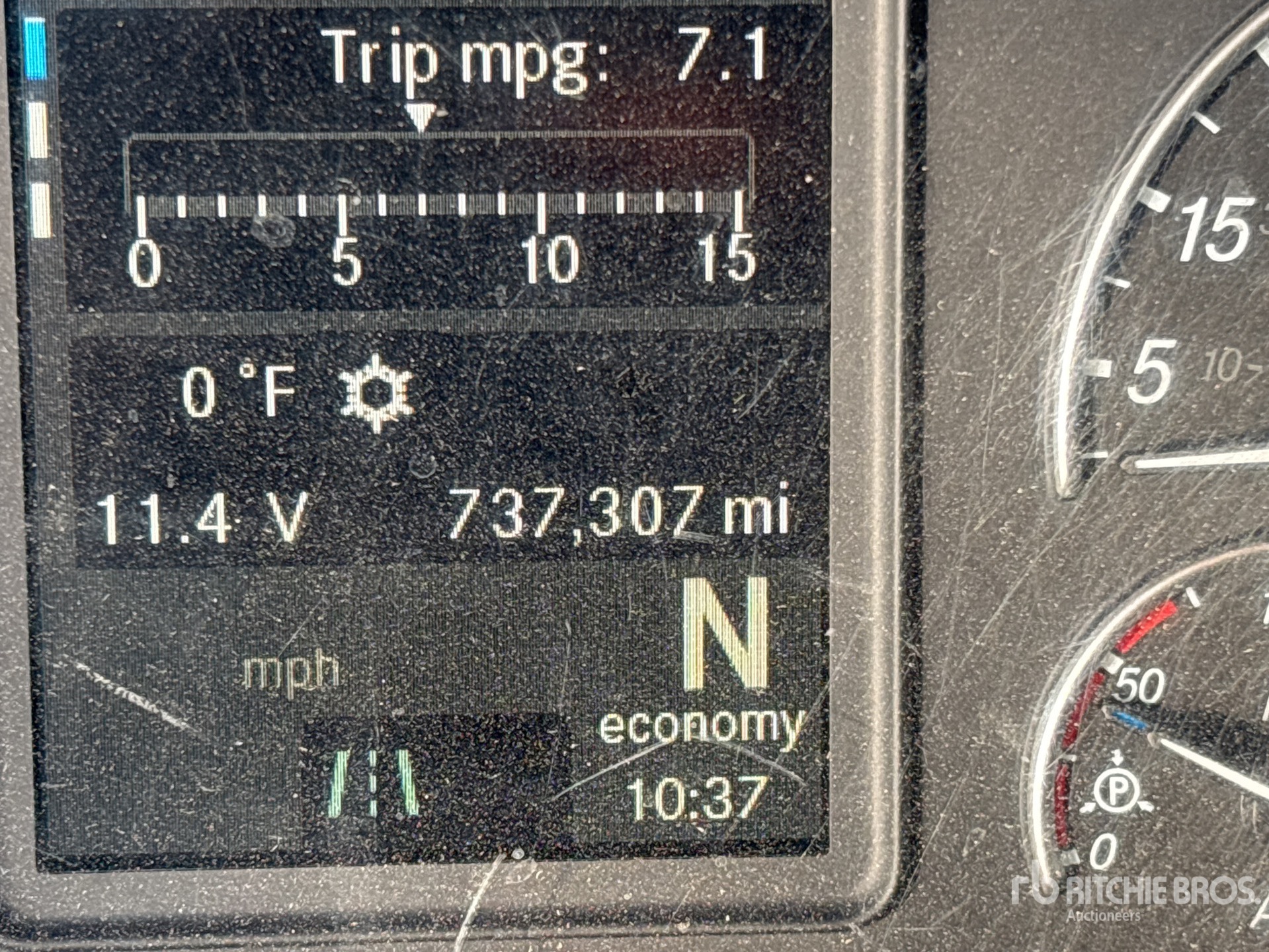 2020 Freightliner CASCADIA 126