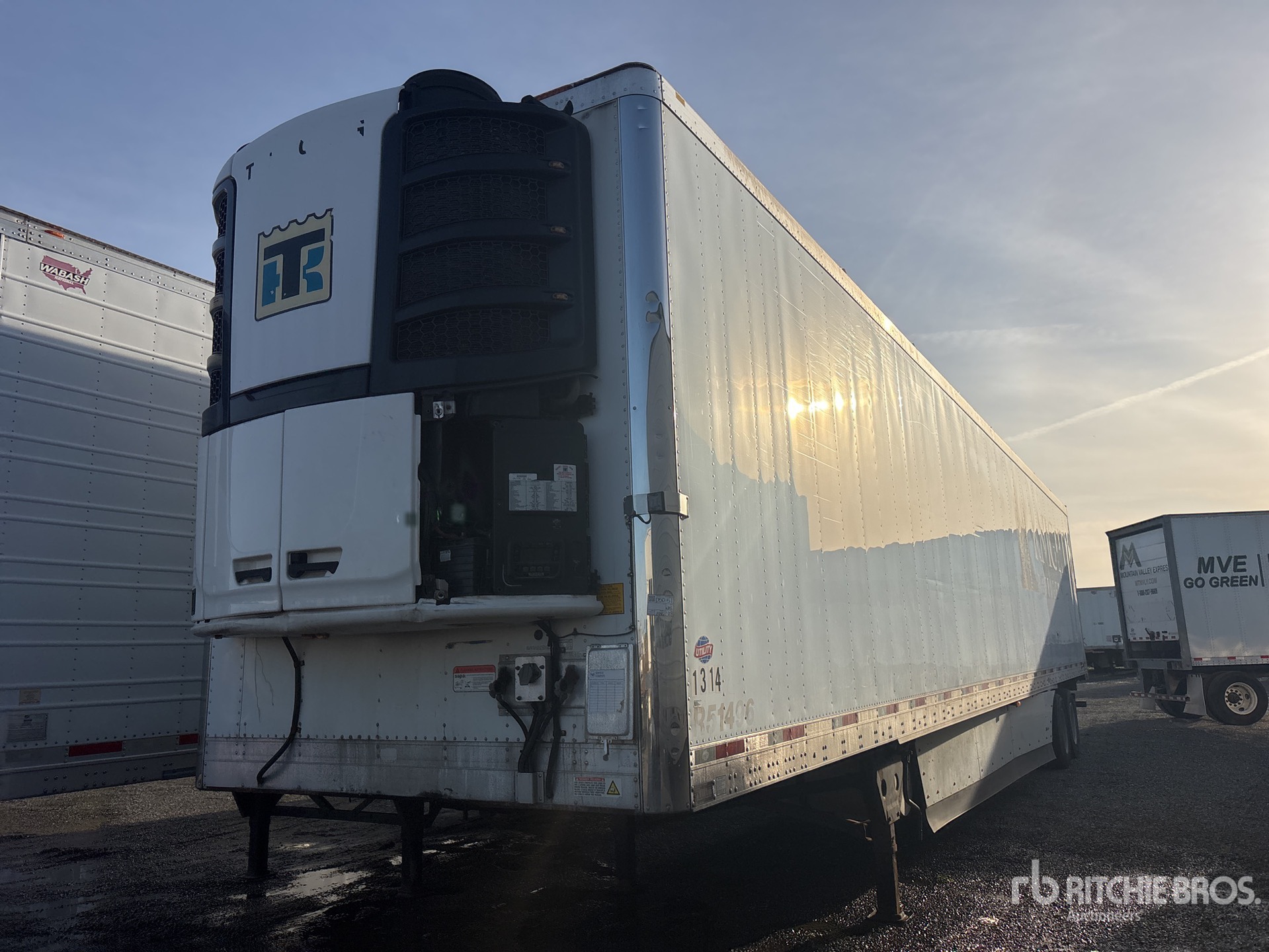 General Appearance with Featured Photo