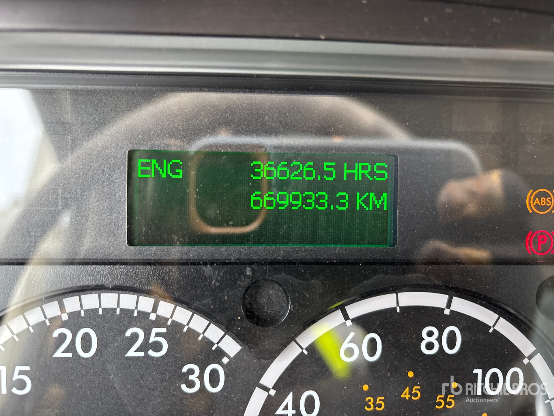 General Appearance with Hour Meter / Odometer