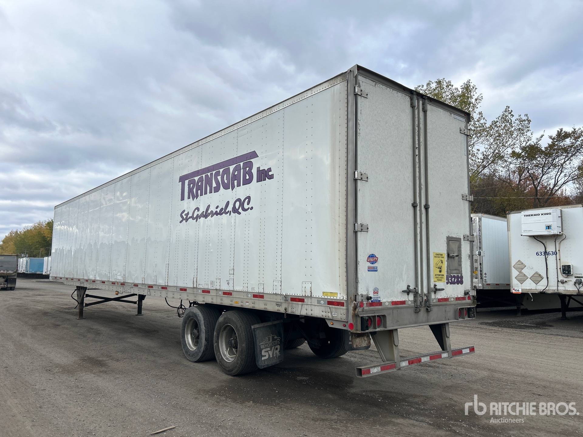 Aspect général with Image, coin arrière gauche